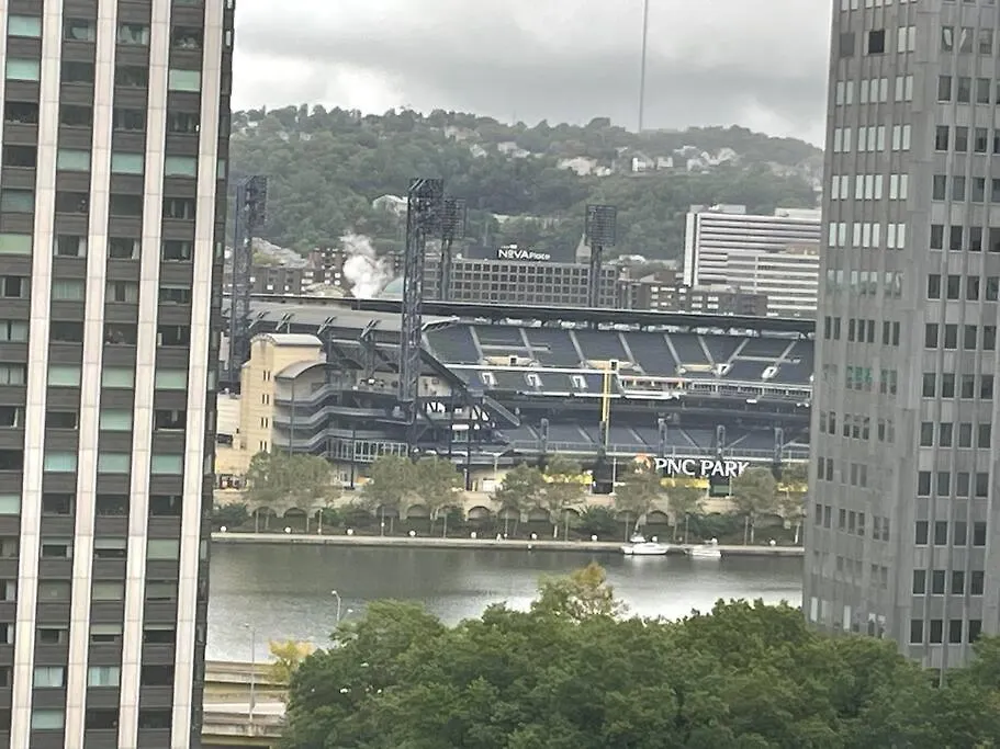 Lägenhet Luxury Apt At The Point Easy Access To And From Downtown 24-7 Parking Pittsburgh