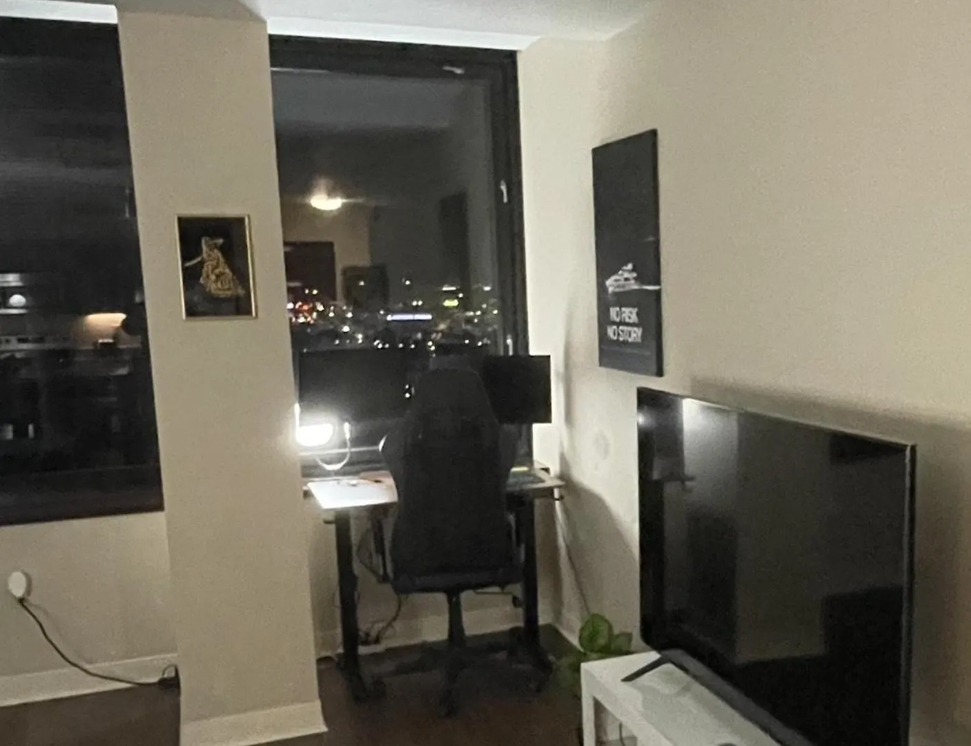 Luxury Apt At The Point Easy Access To And From Downtown 24-7 Parking Pittsburgh Lägenhet